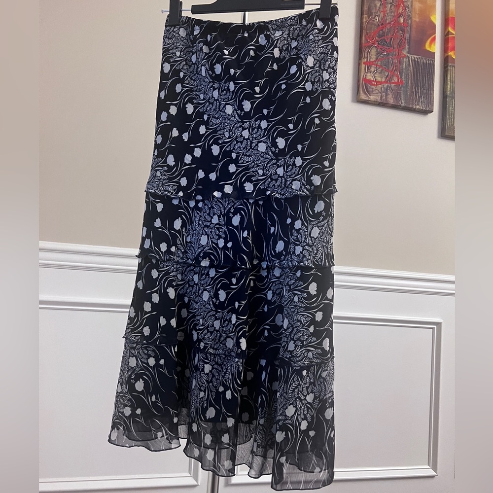 Sara Michelle Floral Layered Skirt - Size L - Like New